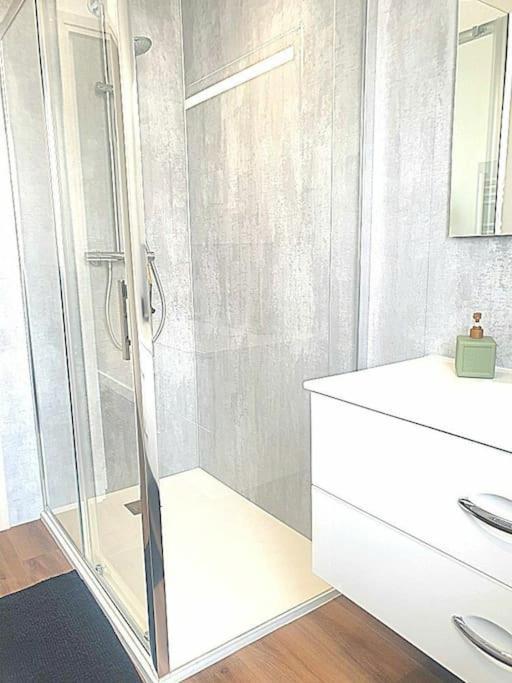 Orvilliers Apartment *